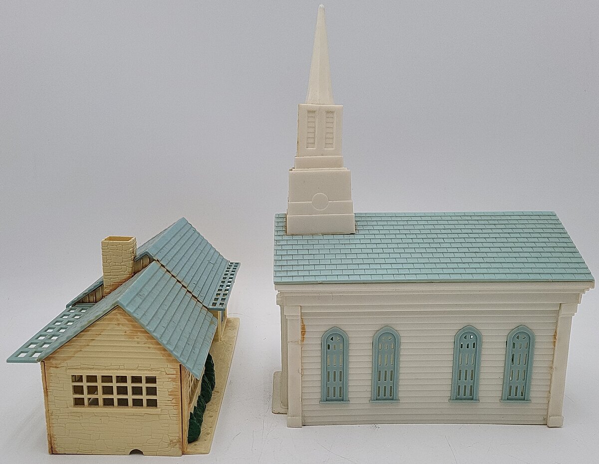 Plasticville O Scale Assorted Plastic Buildings [2] VG