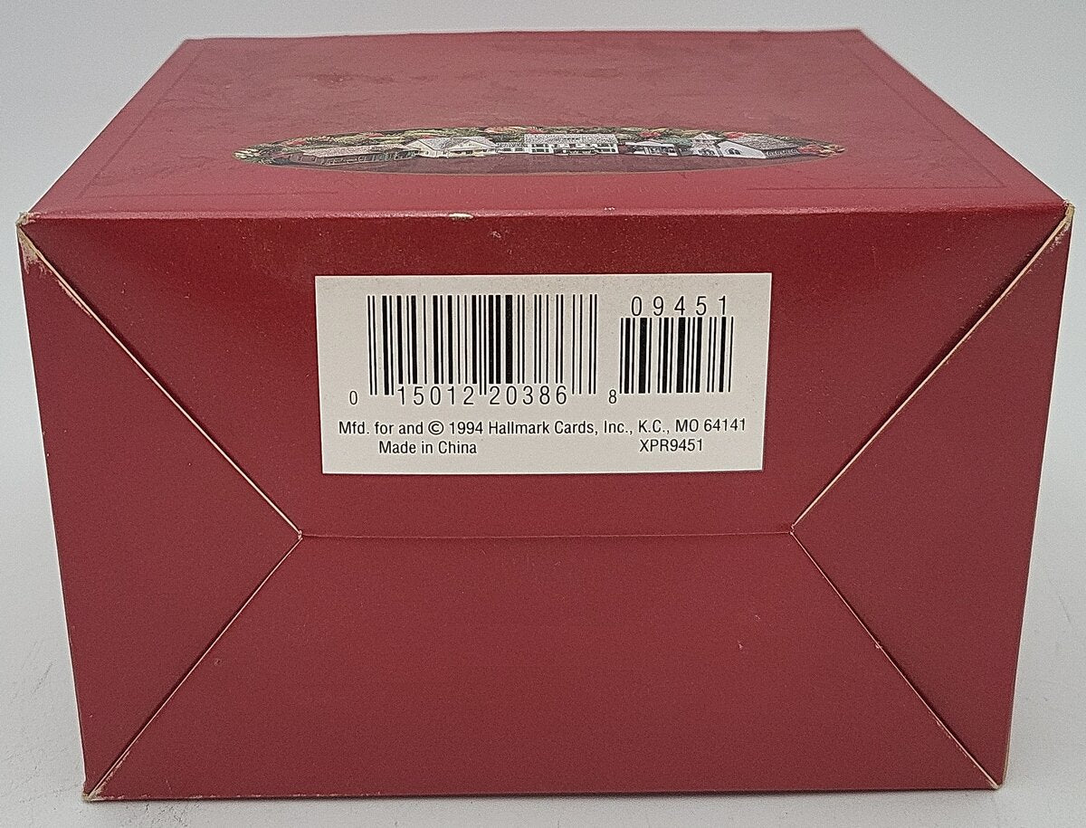 Hallmark XPR9451 Mrs. Parkley's General Store The Sarah Plain & Tall Collection EX/Box