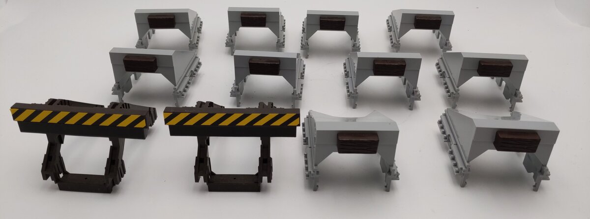 Piko & Other G Scale Bumpers [12] EX