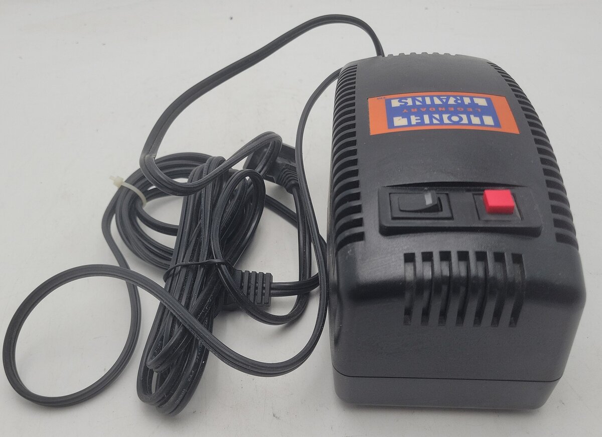Lionel 6-22983 O 180 Watt Powerhouse Power Supply EX/Box