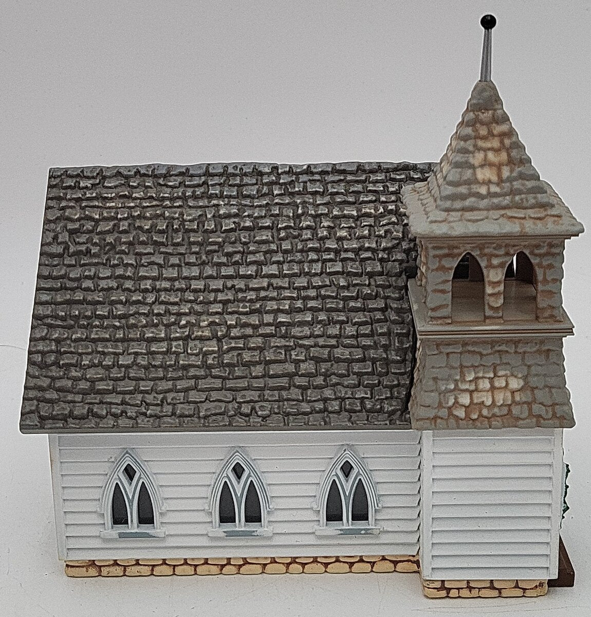 Hallmark 09450 The The Sarah Plain & Tall Collection Country Church