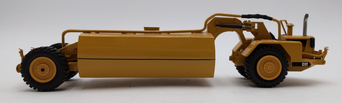 Custom Built 1:50 Scale Diecast Caterpillar CAT621 Water Wagon EX