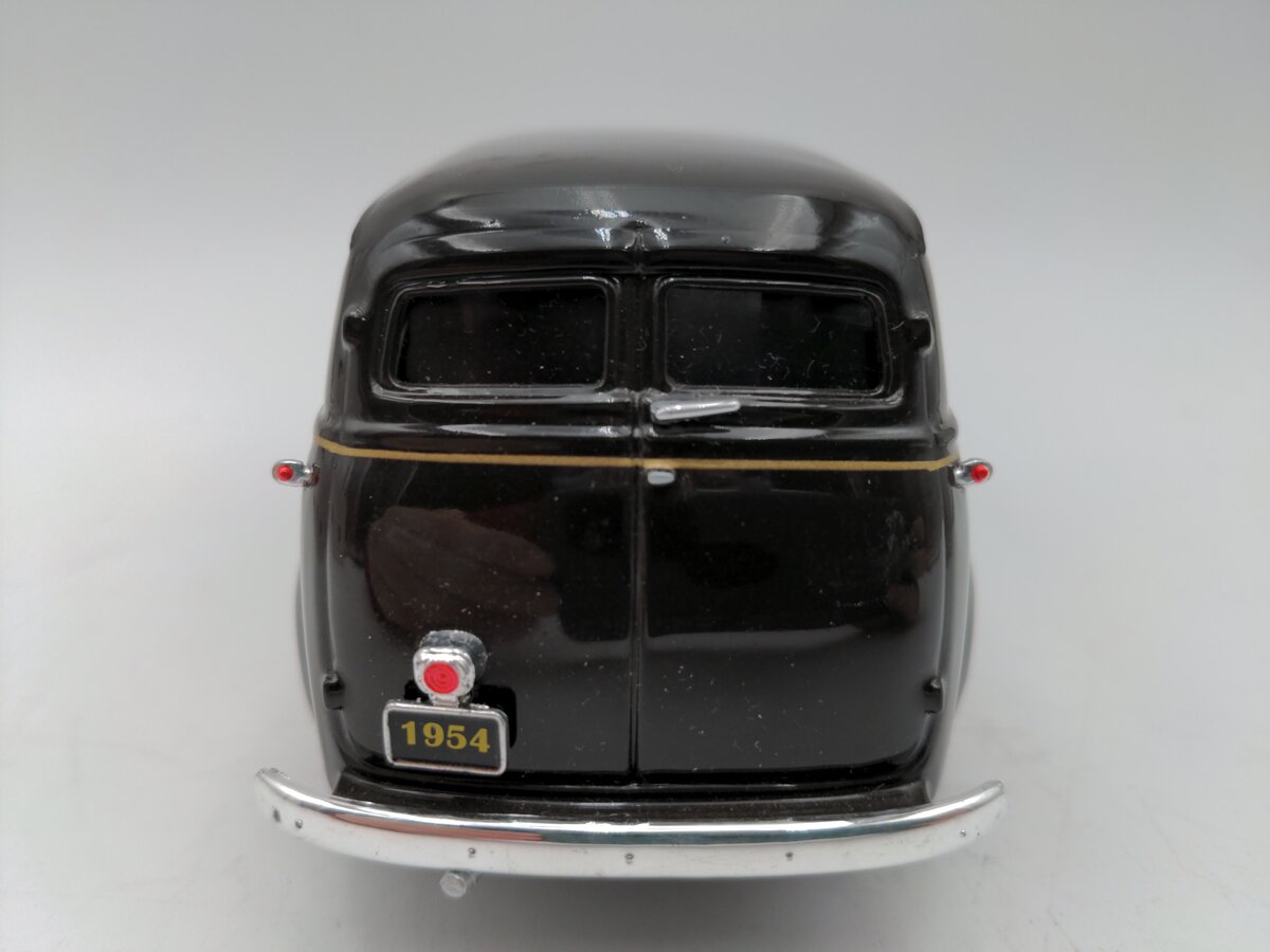 Hermann Marketing UP1622 1:28 UPS 1954 Chevrolet Panel Van VG/Box