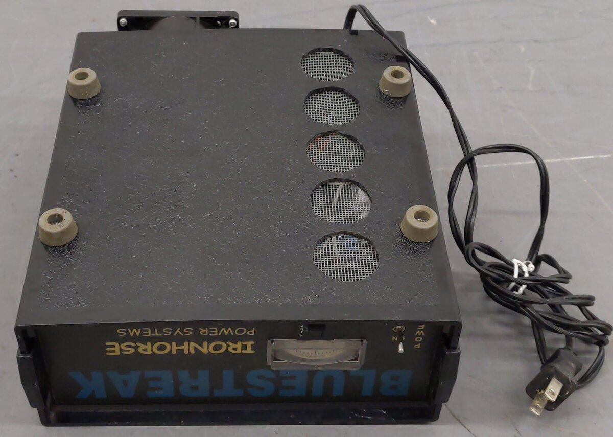 Iron Horse Power Systems BlueStreak 20 Volt Transformer Power Supply EX