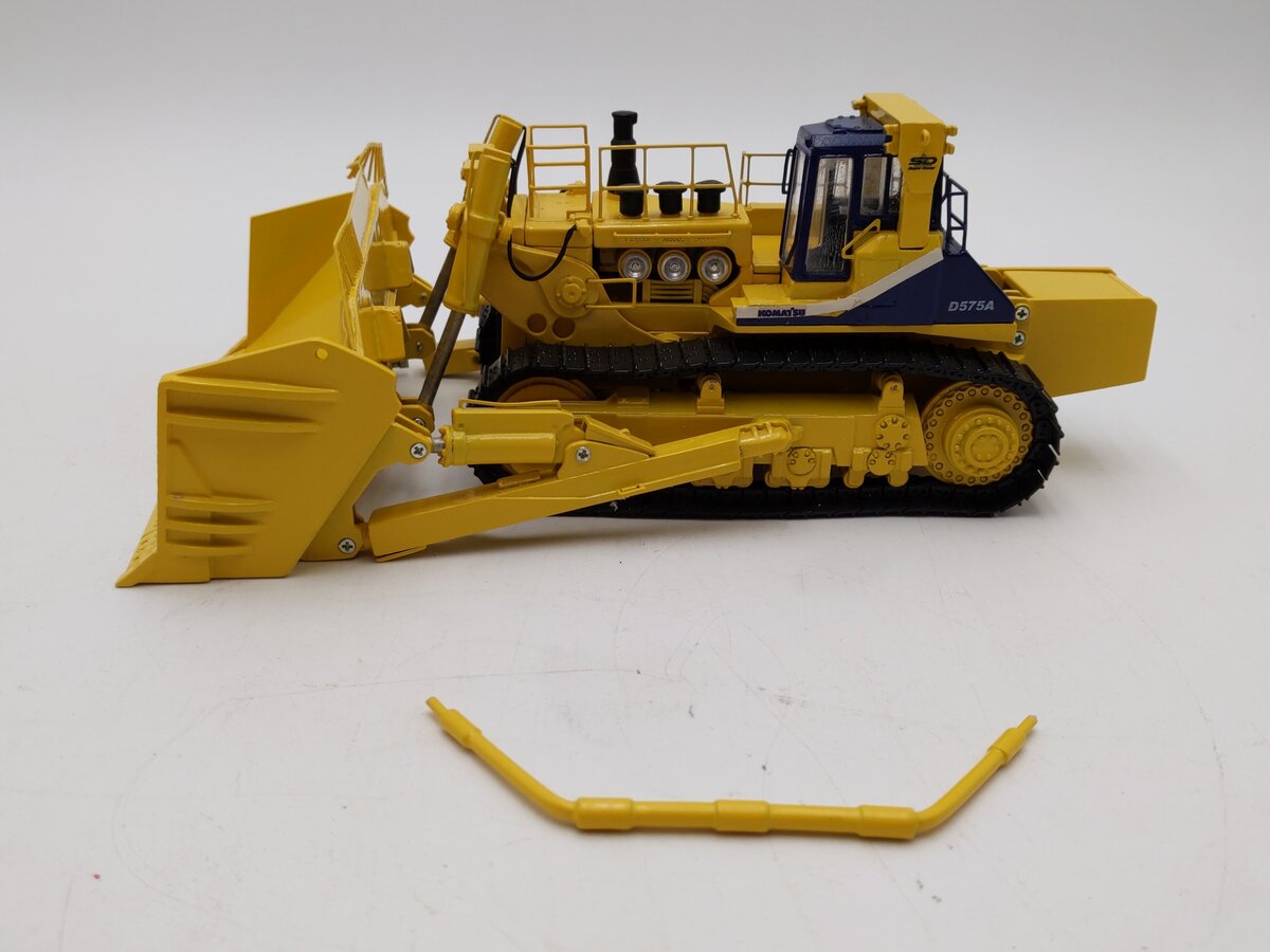HiMoBo 1:50 Scale Diecast Komatsu D575 A2 SD Super Dozer