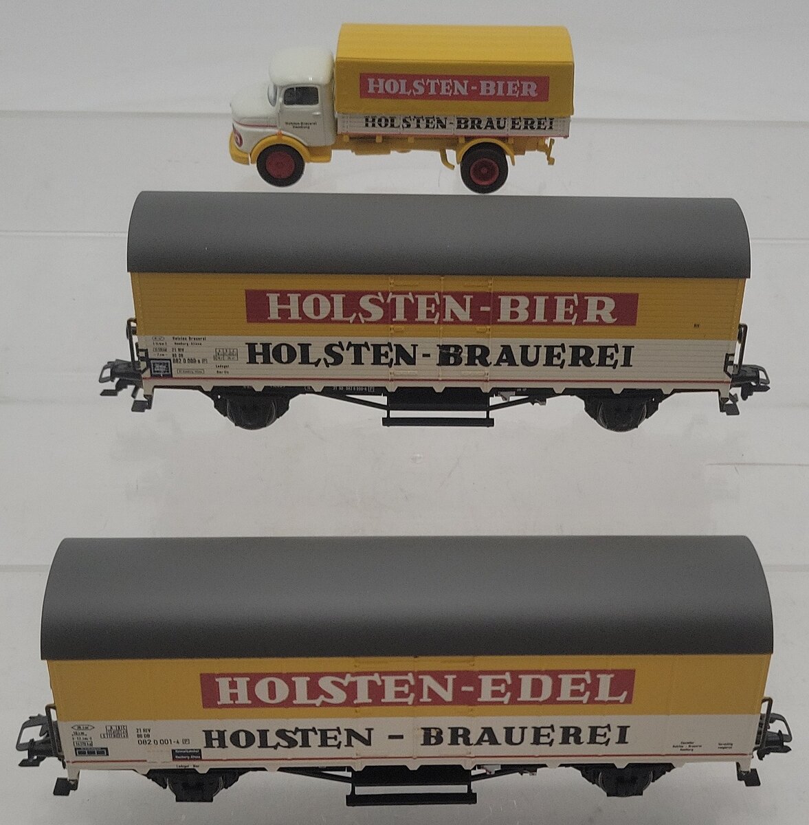Marklin 46172 HO "Holsten" Beer Refrigerator Car Set LN/Box