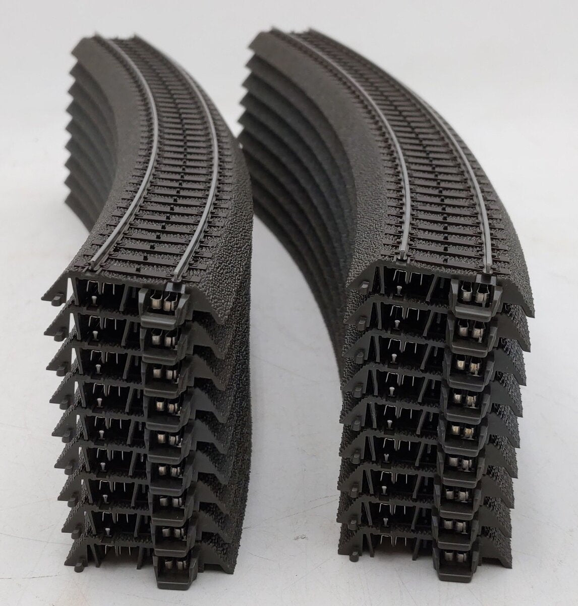Marklin 24430 HO Scale 22-13/16" C Curved Track Sections (18) EX