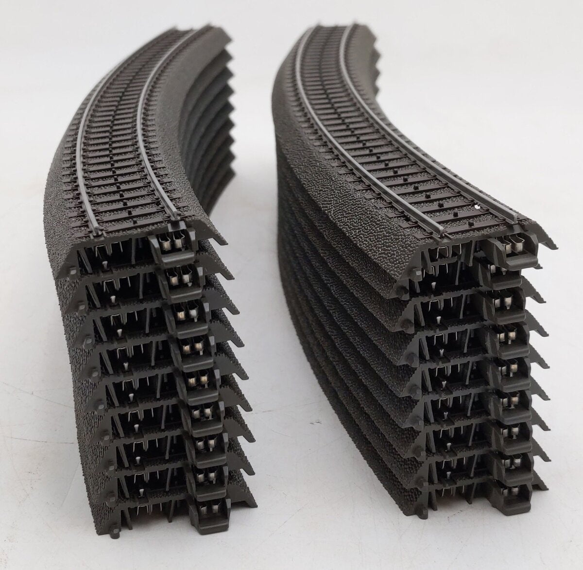 Marklin 24430 HO Scale 22-13/16" C Curved Track Sections (18) EX