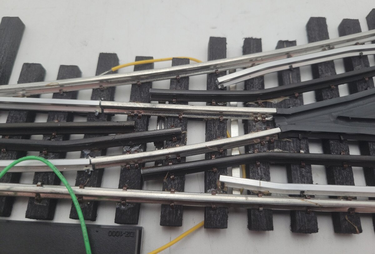 Ross 121M O64 Left Hand with DZ-1000 Remote Switch Turnout VG/Box