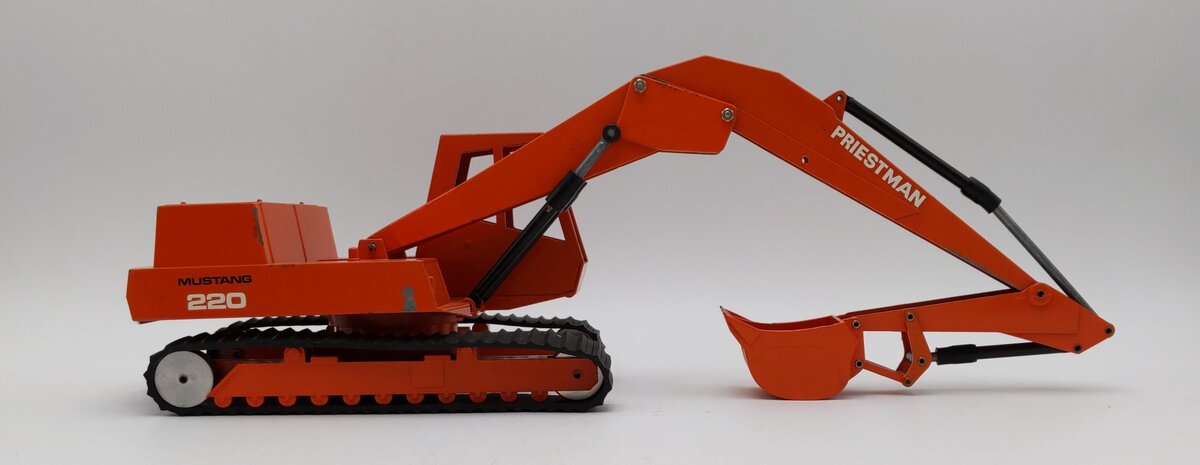 Gescha 477 Metallic Model 1:20 Scale Diecast Priestman Excavator/Box