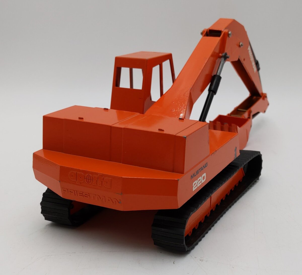 Gescha 477 Metallic Model 1:20 Scale Diecast Priestman Excavator/Box