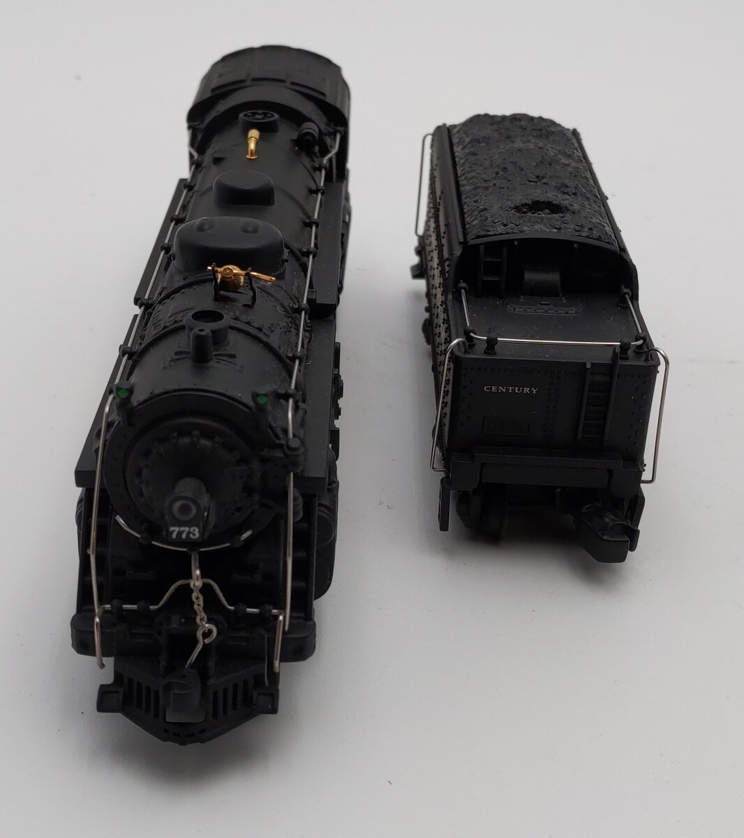 Hallmark 1751 HO New York Central Diesel Locomotive w/ Tender #773 LN