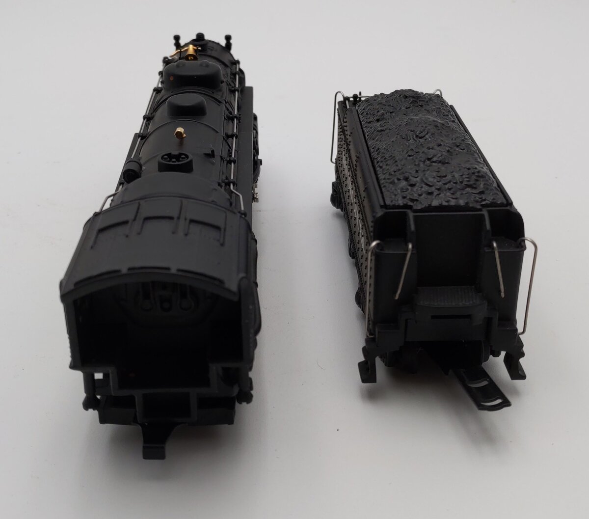 Hallmark 1751 HO New York Central Diesel Locomotive w/ Tender #773 LN