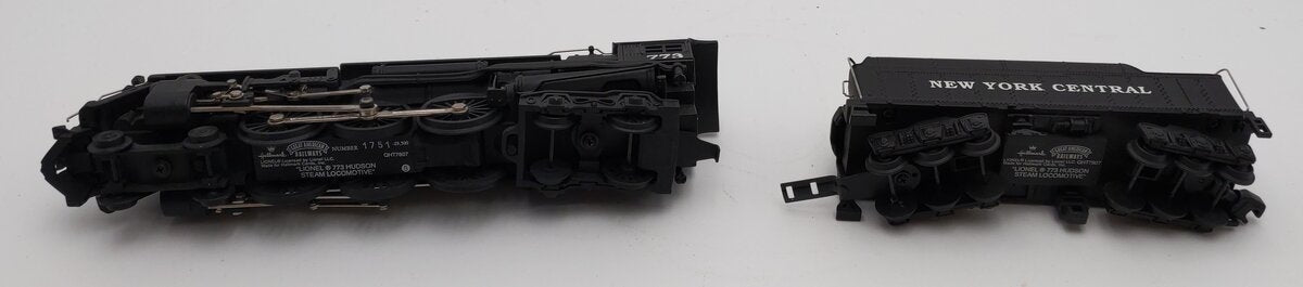 Hallmark 1751 HO New York Central Diesel Locomotive w/ Tender #773 LN
