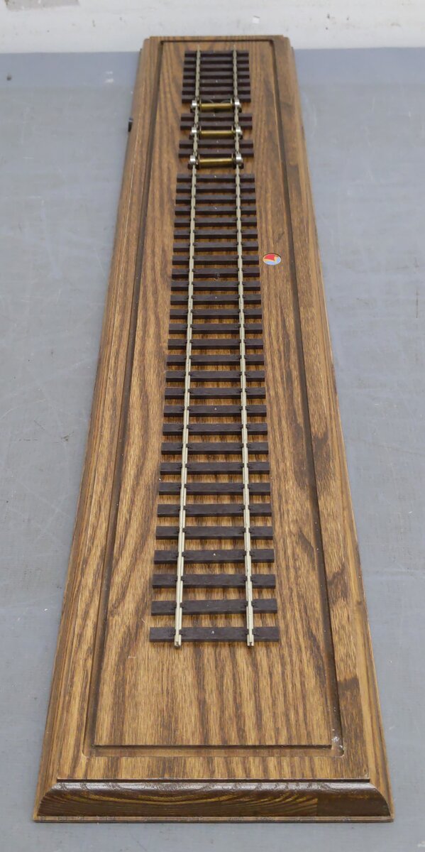 Lionel 71-3006-250 Operating Rolling Display Case EX