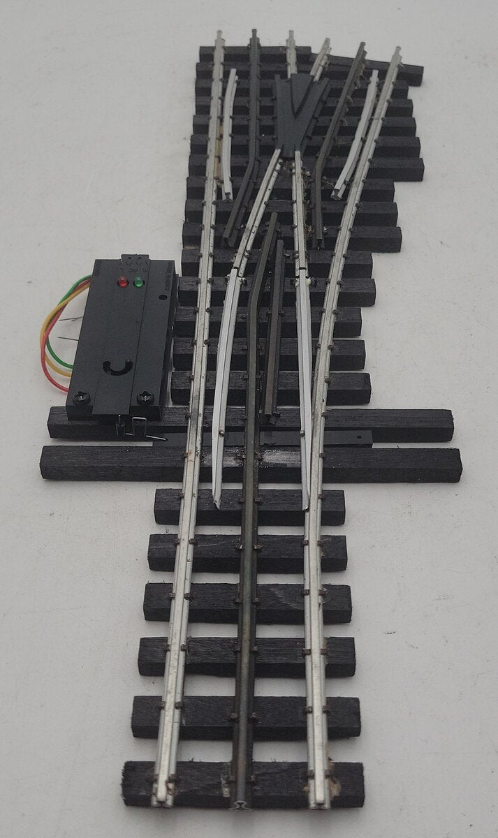 Ross 200M O Right Hand Switch Turnout with DZ 1000 Control VG/Box
