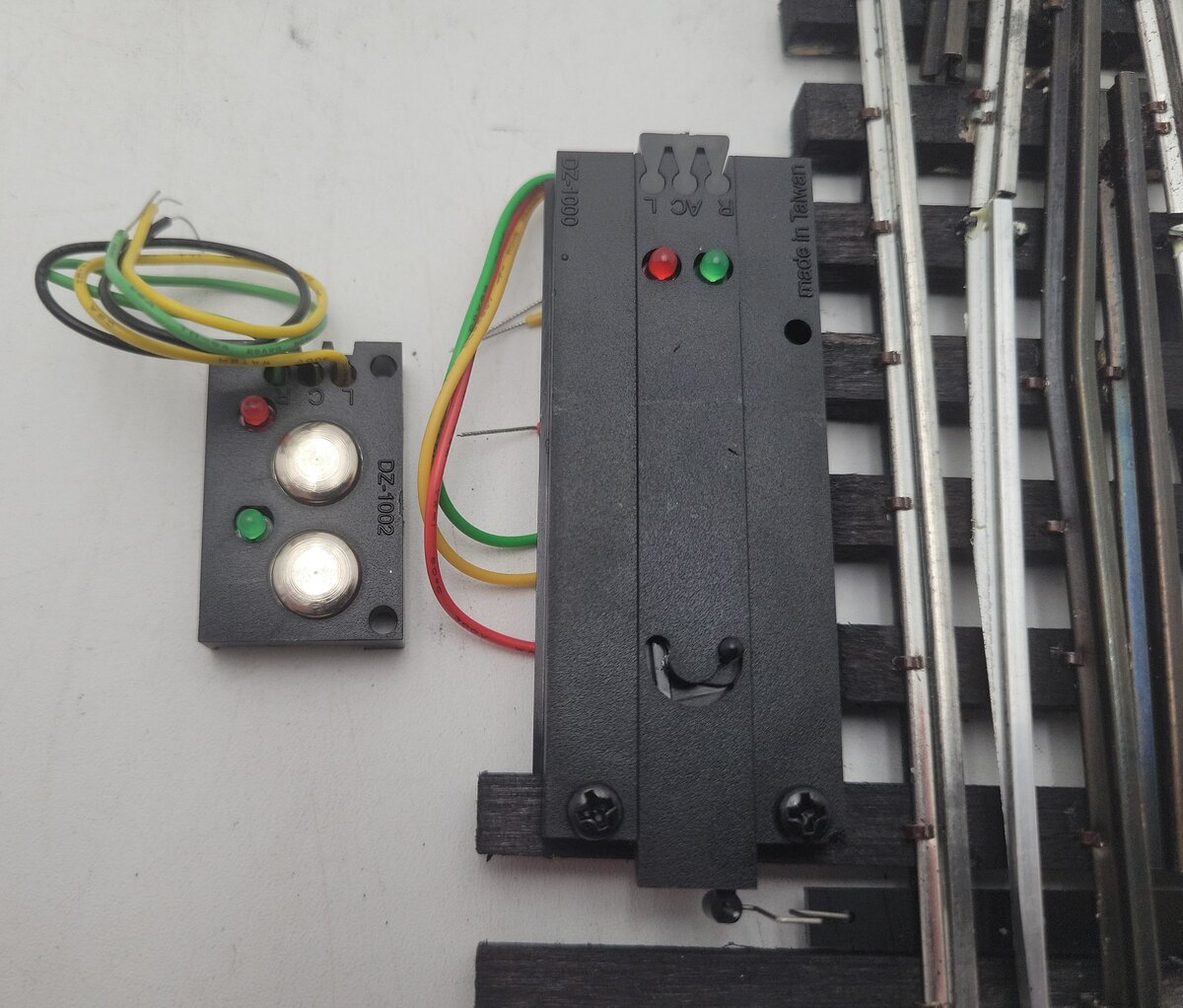 Ross 200M O Right Hand Switch Turnout with DZ 1000 Control VG/Box