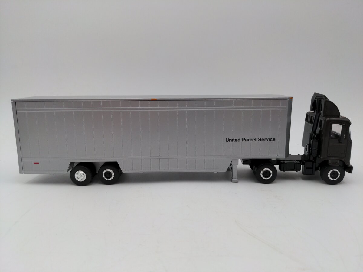 Hermann Marketing 1:42 United Parcel Service Mack Feeder Truck VG/Box