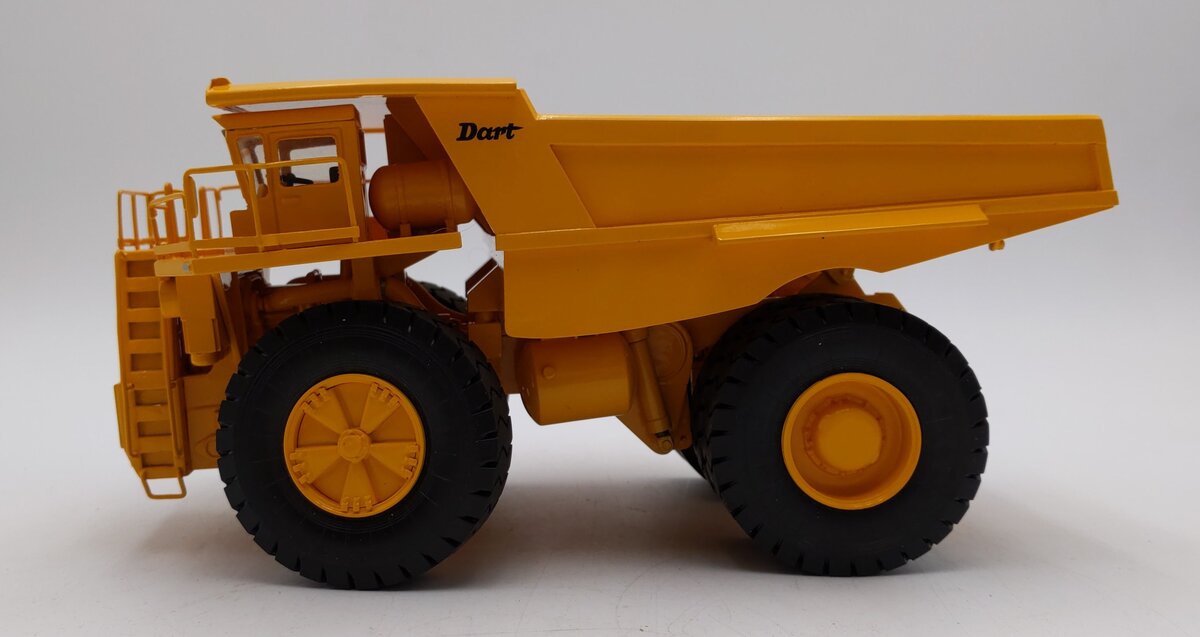 EMD 1:50 Scale Diecast EMDN123 Dart 940 Haul Truck EX