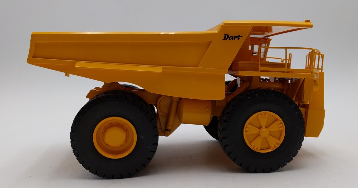 EMD 1:50 Scale Diecast EMDN123 Dart 940 Haul Truck EX