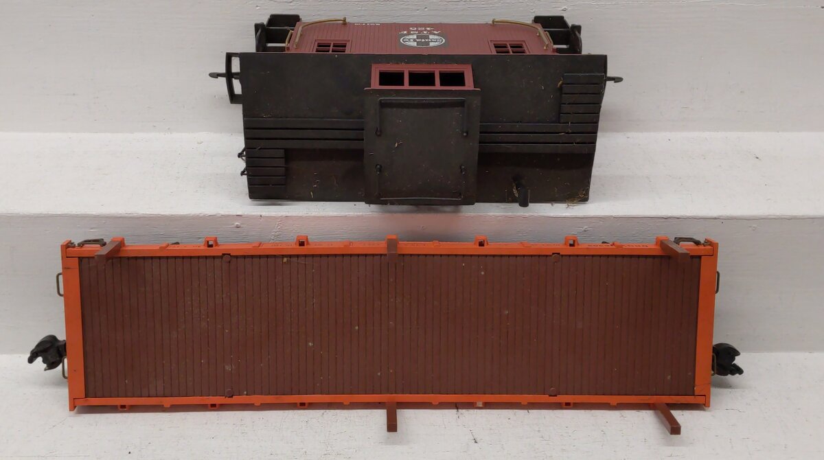 G Scale Assorted Rio Grande Flatcar & ATSF Caboose [2] EX