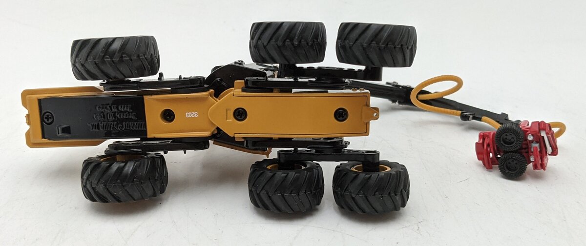 Norscot 55123 1:50 Caterpillar 580B Harvester With HH65 Cutting Head LN/Box