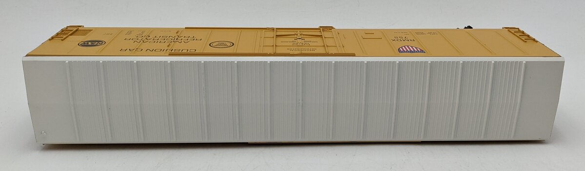 Weaver U12009L O Gauge Norfolk & Western 57' Mechanical Reefer Car #755 LN/Box