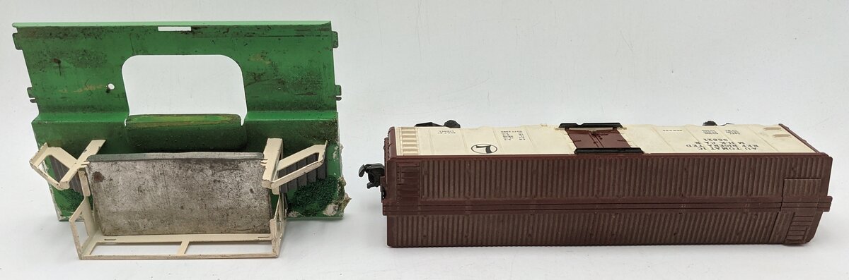 Lionel 3662 Vintage O Brown & White Automatic Reefer Car w/AAR Trucks & Platform/Box