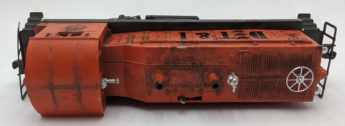 Lionel 6-8111 O Gauge DT&I NW-2 Switcher Diesel Locomotive - Custom Weathered