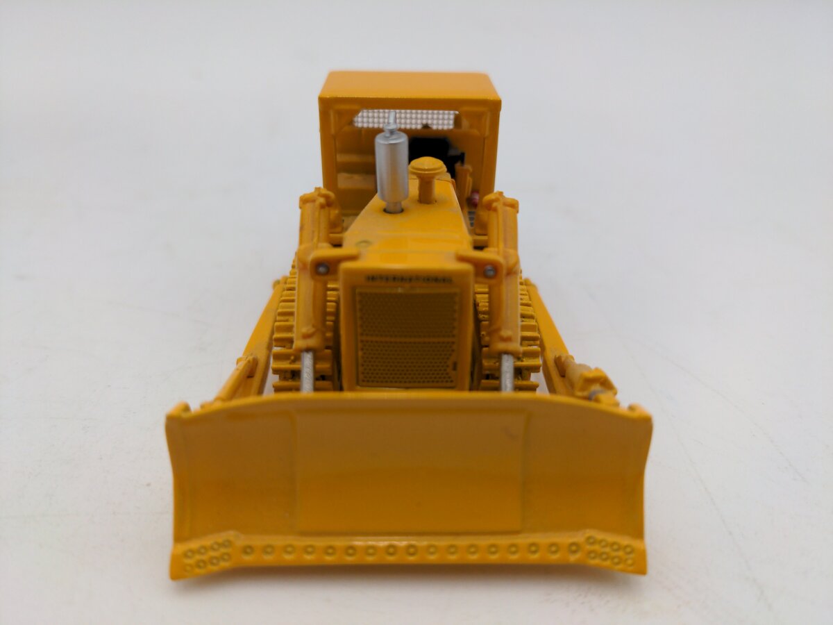 First Gear 80-0303 1:87 Diecast TD-25 International Harvester Crawler W/Ripper VG/Box