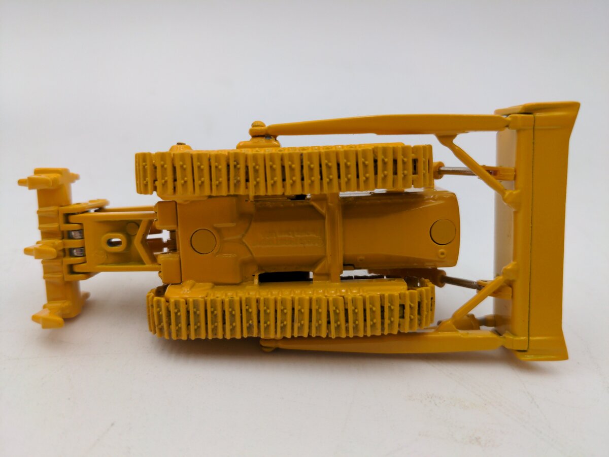 First Gear 80-0303 1:87 Diecast TD-25 International Harvester Crawler W/Ripper VG/Box