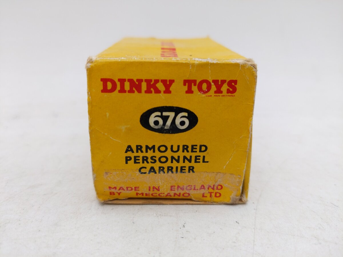 Dinky Toys 676 1:50 Armored Personnel Carrier EX/Box