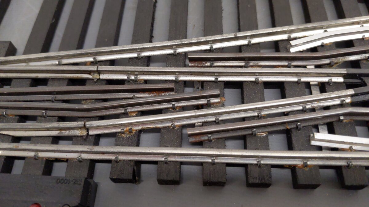 Ross 175M25 Double Crossover with Dz2500 Switch Turnout VG