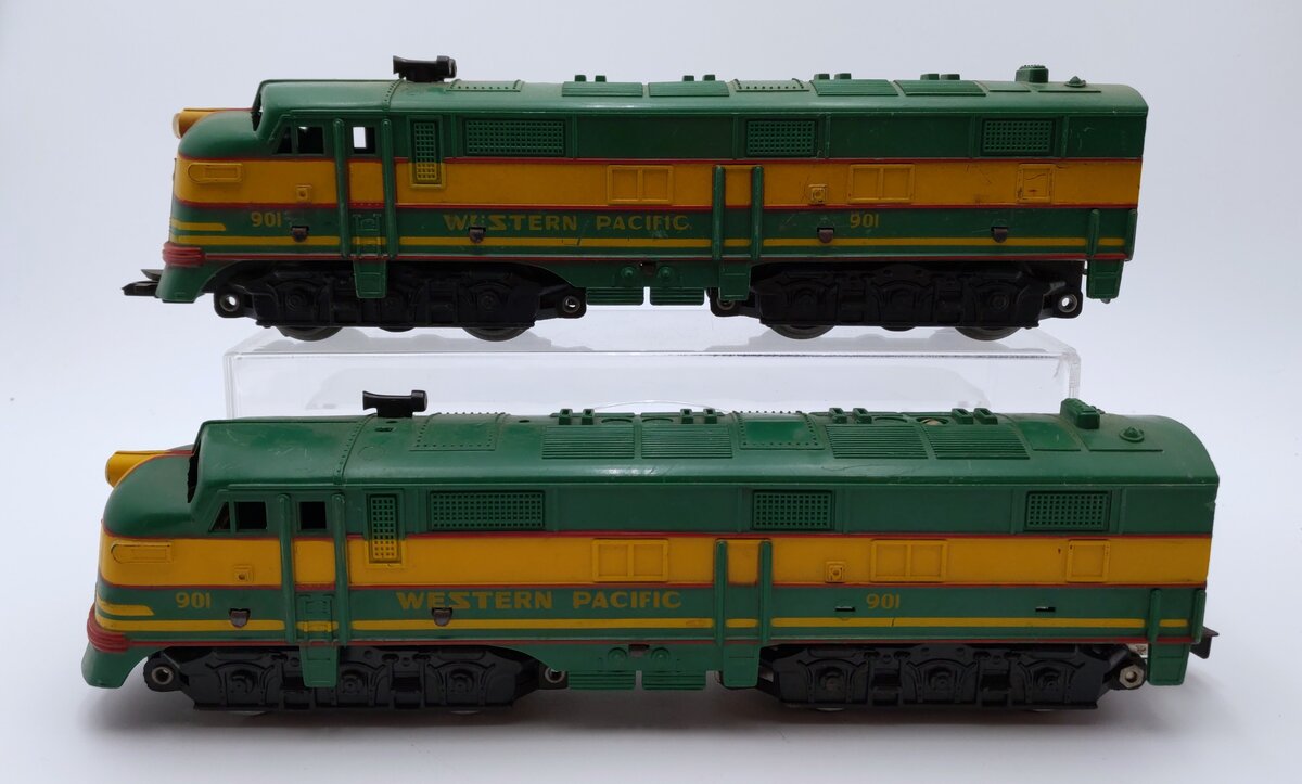 Marx Vintage O Western Pacific EMD E8 AA Powered/Dummy Diesel Locomotives #901 VG