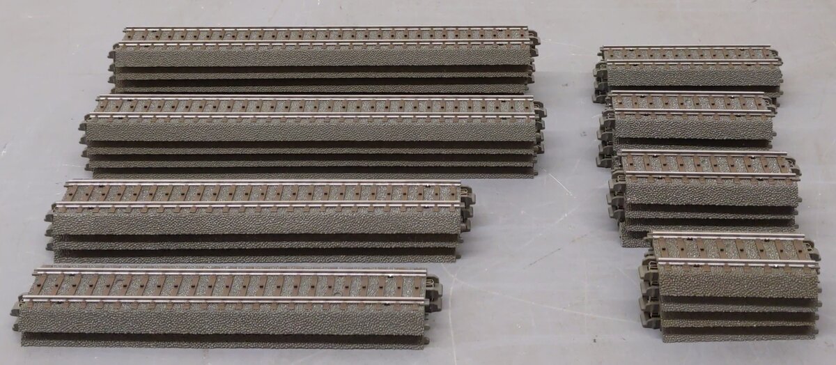 Marklin HO Scale Assorted Straight C Track Sections [29] EX