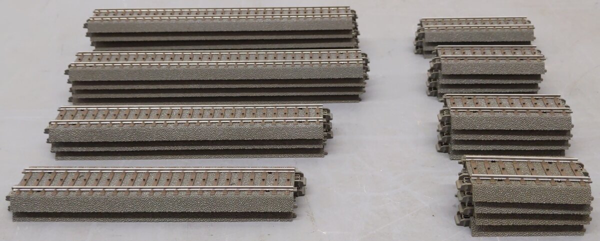 Marklin HO Scale Assorted Straight C Track Sections [29] EX