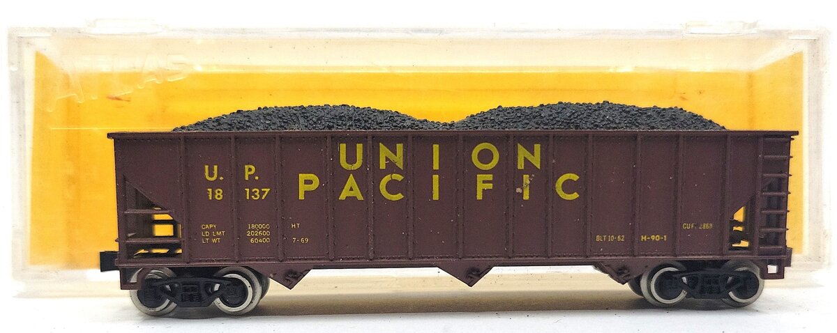 Atlas 3263 N Scale Union Pacific Hopper Car w/Coal Load #18137 LN/Box