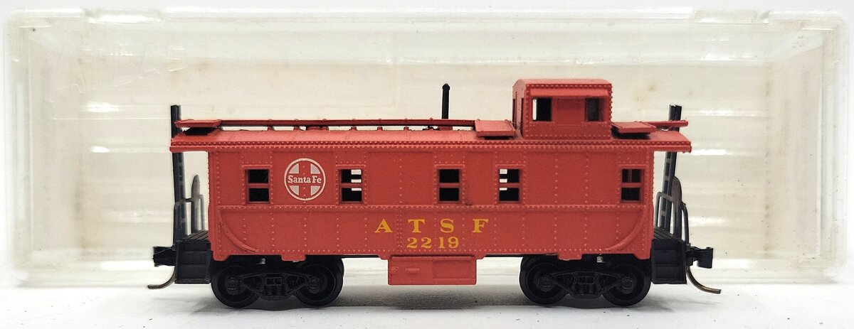 Atlas 3563 N Atchison, Topeka & Santa Fe 34' Steel Caboose #2219