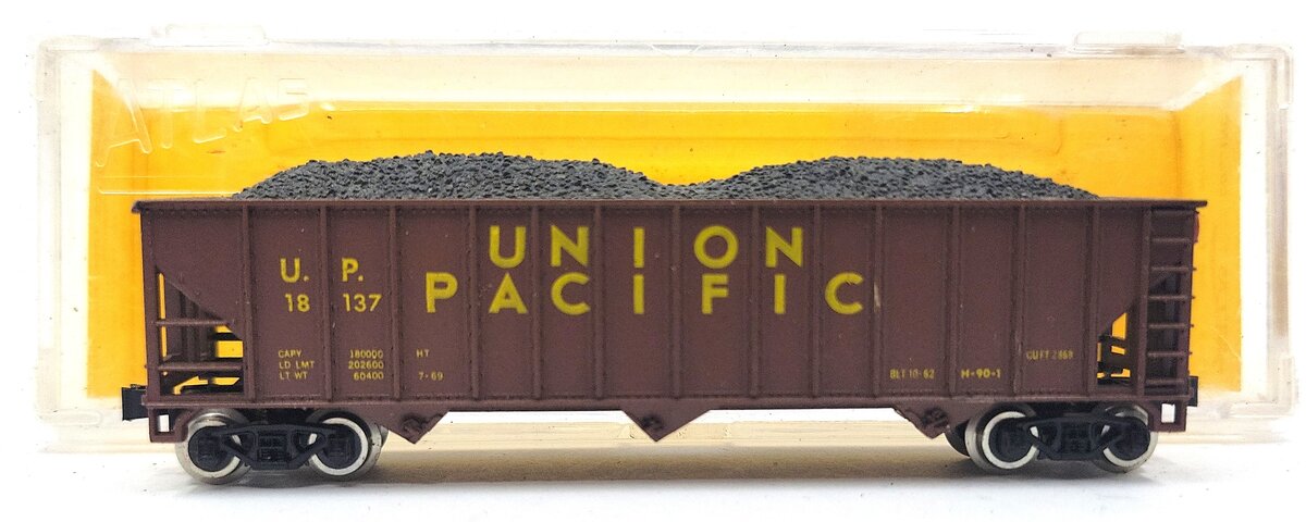 Atlas 3263 N Scale Union Pacific Hopper Car w/Coal Load #18137 LN/Box