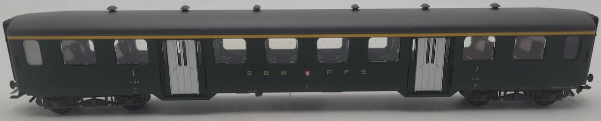 Marklin 43360 HO Swiss Federal Railways SBB 1st Class Passenger Car LN/Box