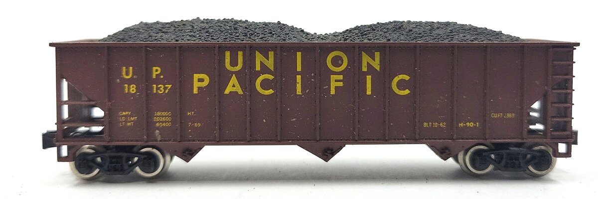 Atlas 3263 N Scale Union Pacific Hopper Car w/Coal Load #18137 LN/Box