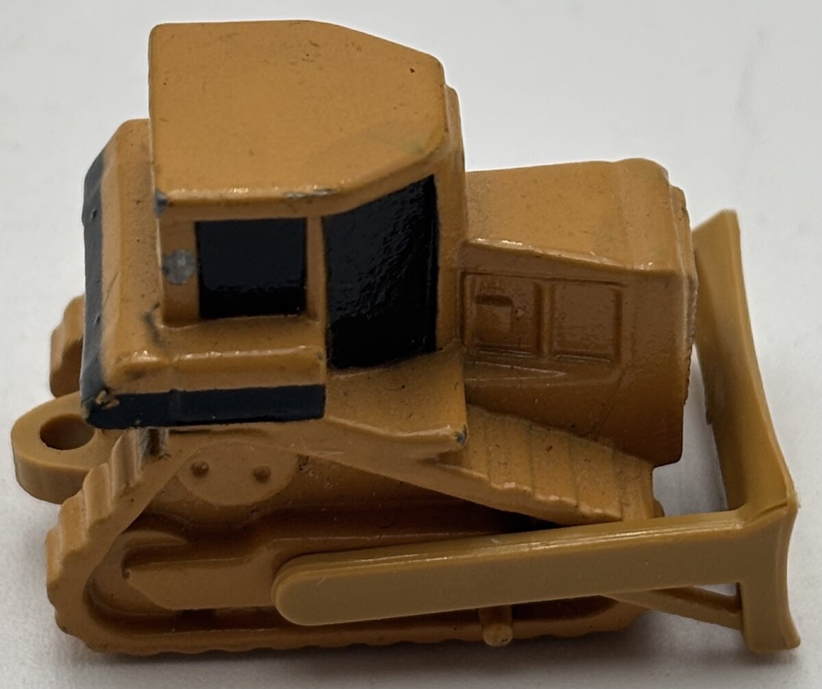 Ertl 1091Q 1:100 CAT Crawler Dozer Key Chain Ornament Diecast EX