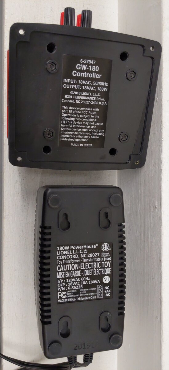 Lionel 6-37947 O GW-180 180 Watt Transformer EX/Box