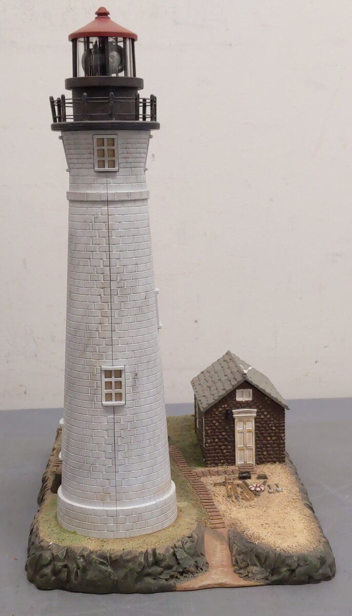 Lionel 6-24119 O Gauge Big Bay Lighthouse EX/Box