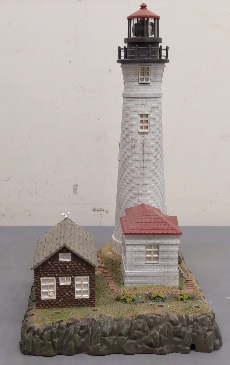 Lionel 6-24119 O Gauge Big Bay Lighthouse EX/Box