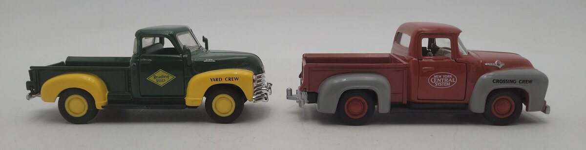 Eastwood 393500 1:43 New York Central & Reading Automobilia Trucks (Set of 2) EX/Box