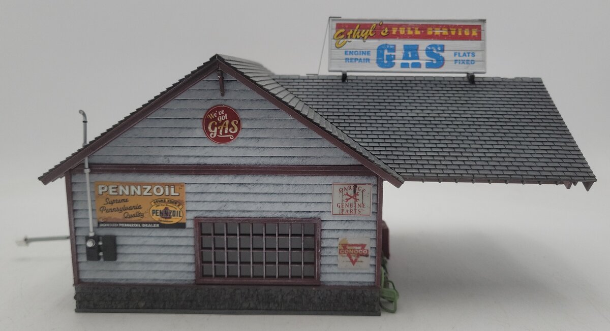 Woodland Scenics BR5849 O Built-&-Ready Ethyl's Gas & Service Building VG