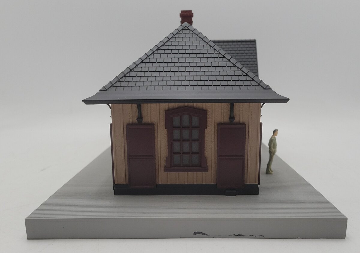 MTH 30-90175 O Scale Oak Grove Country Passenger Station EX