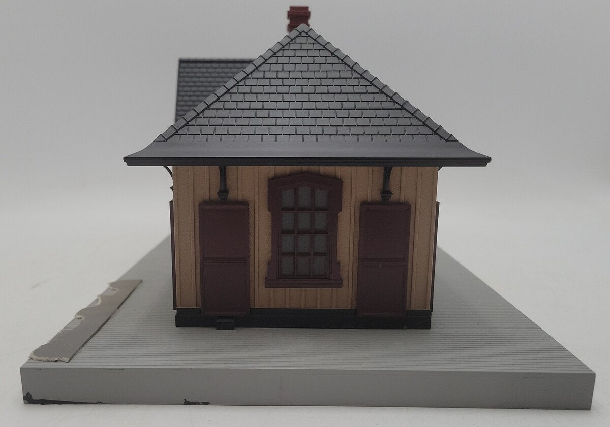 MTH 30-90175 O Scale Oak Grove Country Passenger Station EX