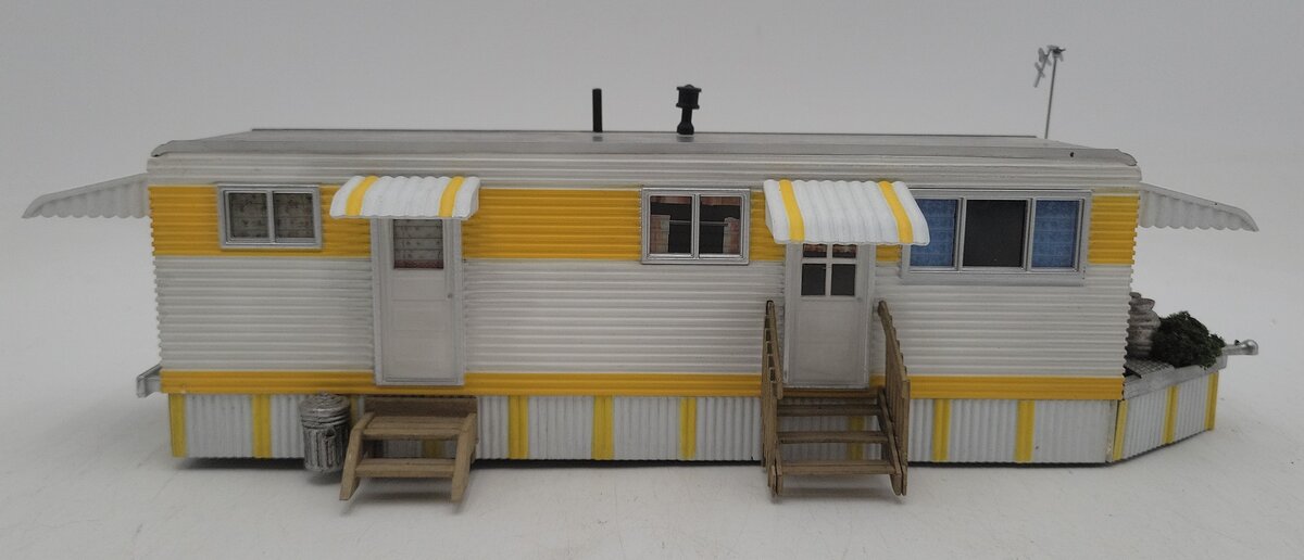 Woodland Scenics BR5863 O Built-&-Ready Sunny Days Trailer EX
